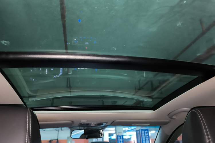 Used Hyundai Mistra 2016 1.6T Automatic Smart GLS Headliner