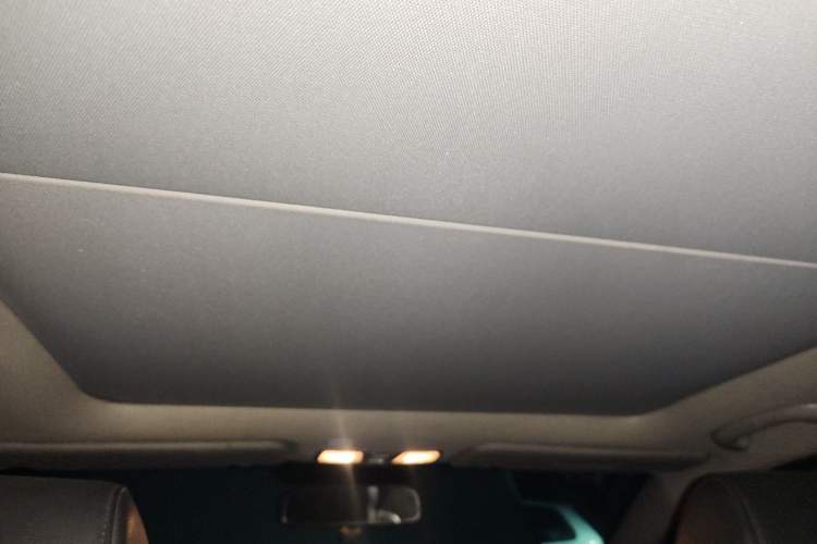 Used Hyundai Mistra 2016 1.8L Automatic Deluxe DLX Model Headliner