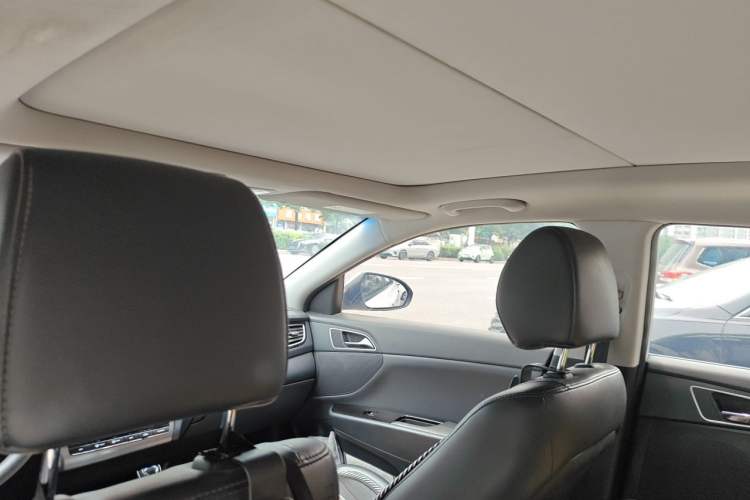 Used Hyundai Mistra 2016 1.8L Automatic Smart GLS Headliner