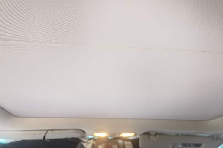Used Hyundai Mistra 2016 1.8L Automatic Smart GLS Headliner