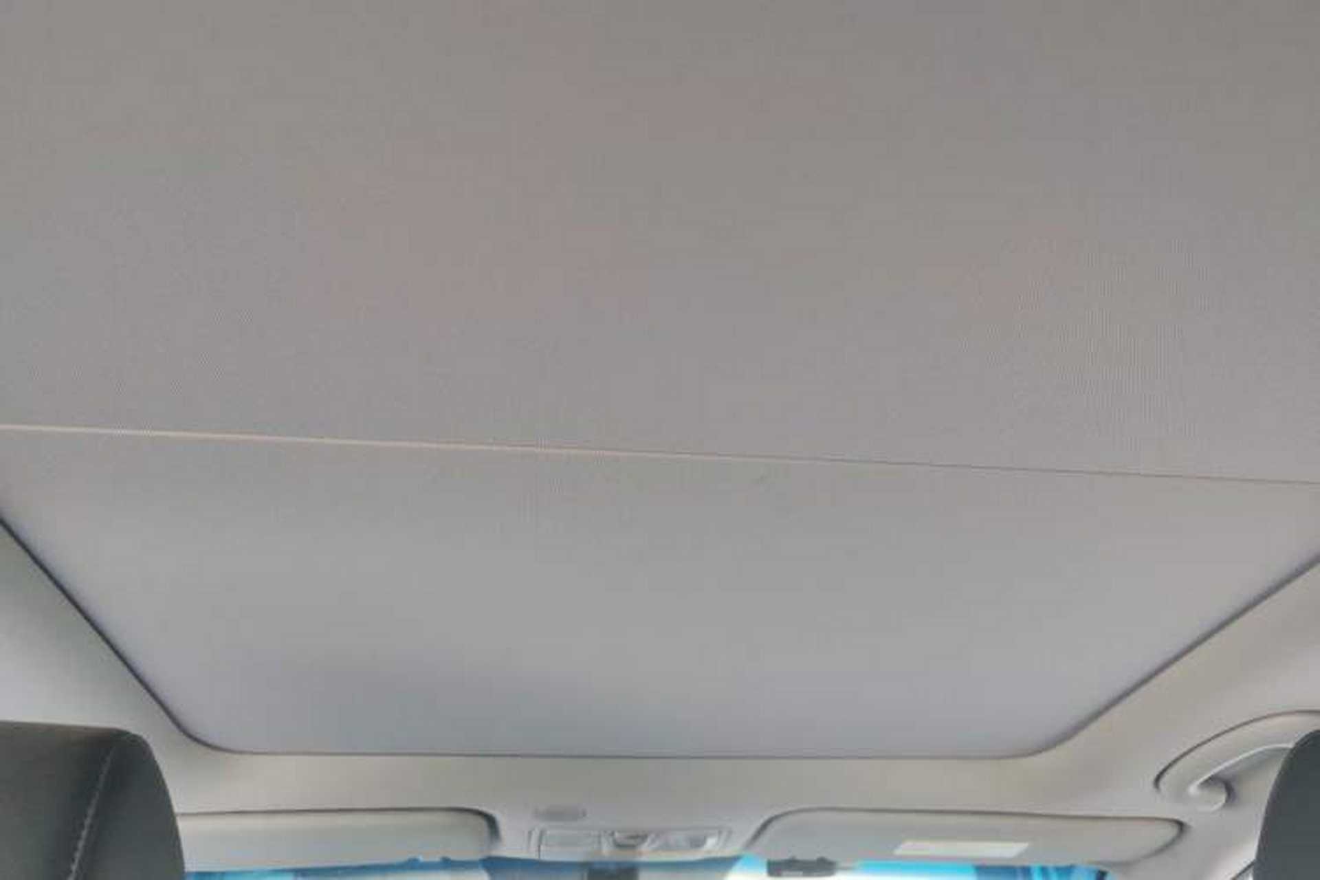 Used Hyundai Mistra 2016 1.8L Automatic Smart GLS Headliner