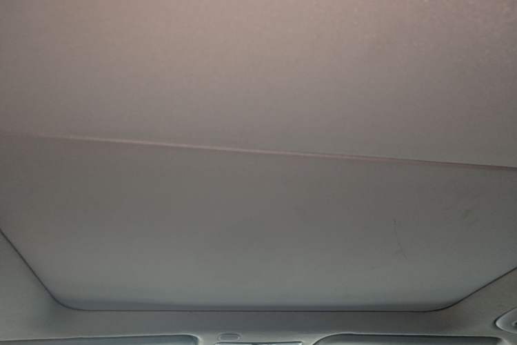 Used Hyundai Mistra 2016 1.8L Automatic Smart GLS Headliner