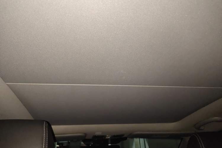 Used Hyundai Mistra 2016 1.6T Automatic Smart GLS Headliner
