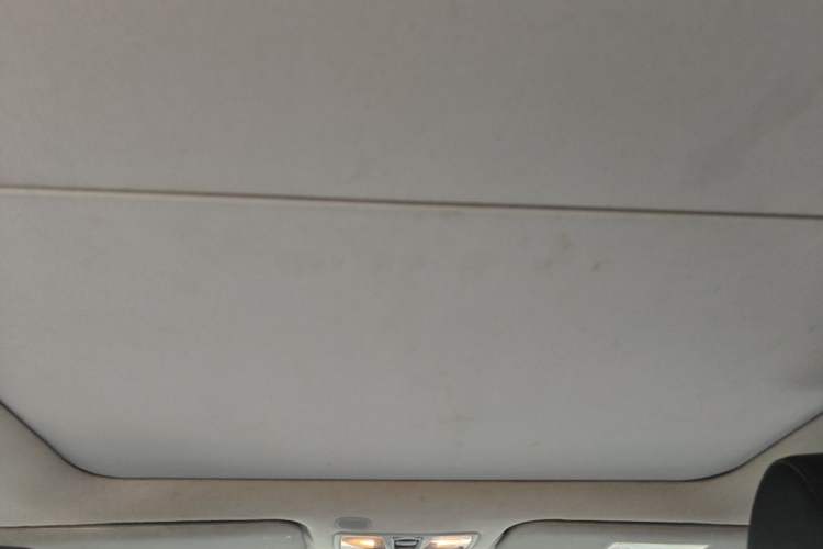 Used Hyundai Mistra 2016 1.8L Automatic Deluxe DLX Model Headliner