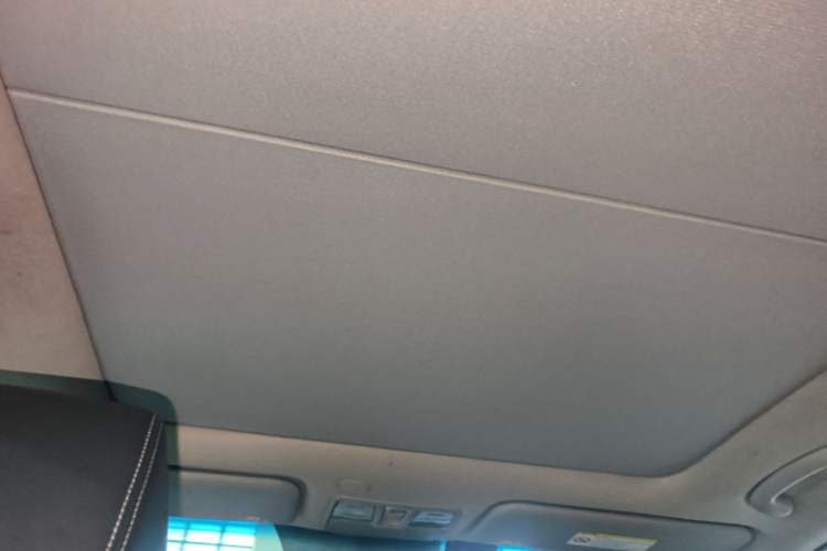 Used Hyundai Mistra 2016 1.6T Automatic Smart GLS Headliner