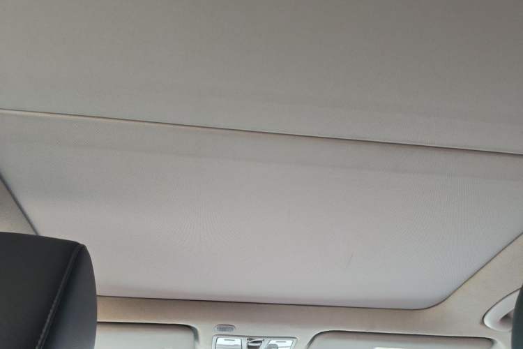 Used Hyundai Mistra 2016 1.8L Automatic Deluxe DLX Model Headliner