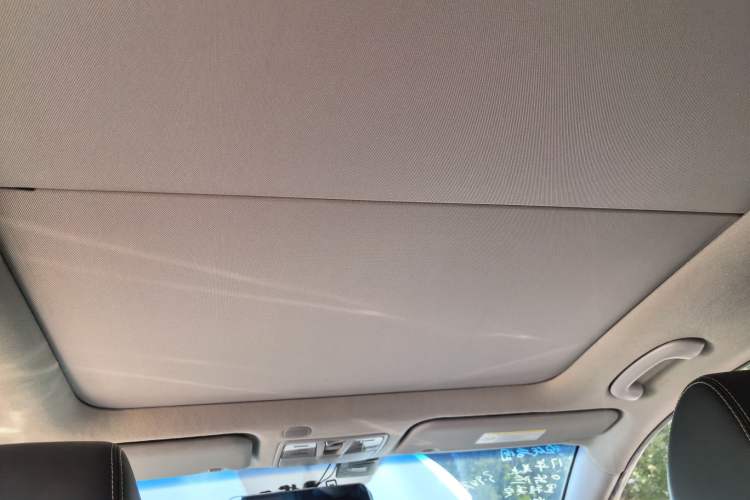 Used Hyundai Mistra 2016 1.6T Automatic Smart GLS Headliner
