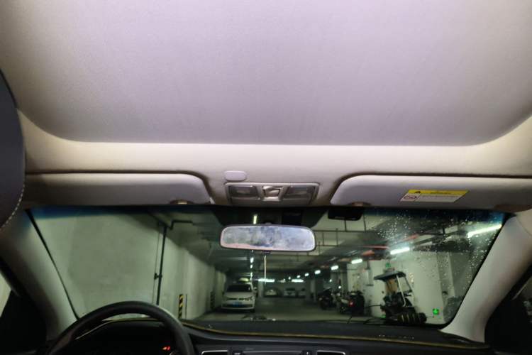 Used Hyundai Mistra 2016 1.6T Automatic Smart GLS Headliner