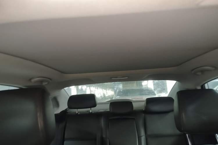 Used Hyundai Mistra 2016 1.8L Automatic Deluxe DLX Model Headliner