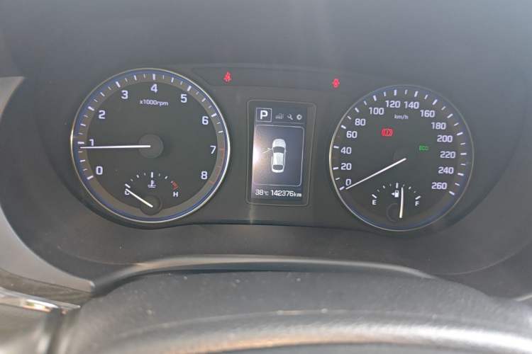 Used Hyundai Mistra 2016 1.6T Automatic Smart GLS Instrument Cluster
