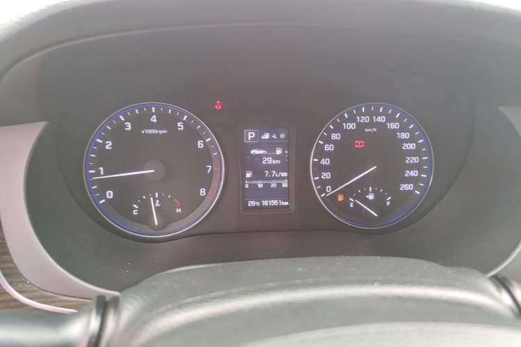 Used Hyundai Mistra 2016 1.6T Automatic Smart GLS Instrument Cluster