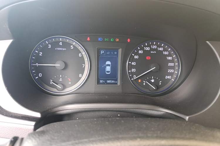Used Hyundai Mistra 2016 1.8L Automatic Smart GLS Instrument Cluster