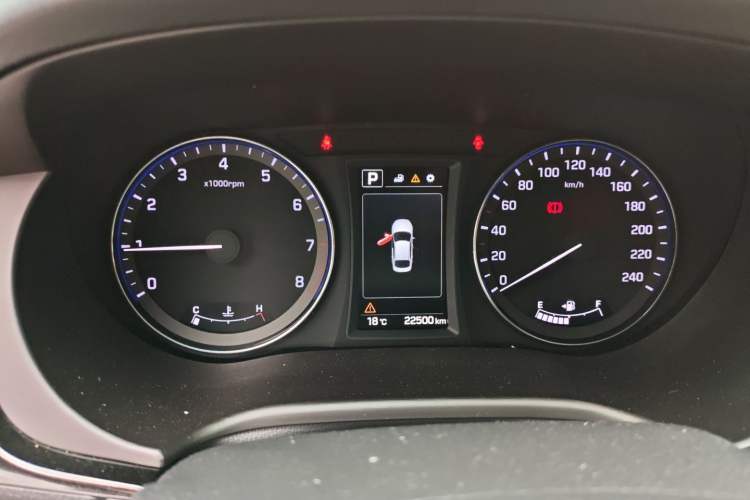Used Hyundai Mistra 2016 1.8L Automatic Deluxe DLX Model Instrument Cluster