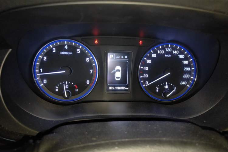 Used Hyundai Mistra 2016 1.8L Automatic Smart GLS Instrument Cluster