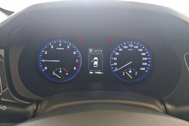 Used Hyundai Mistra 2016 1.8L Automatic Smart GLS Instrument Cluster