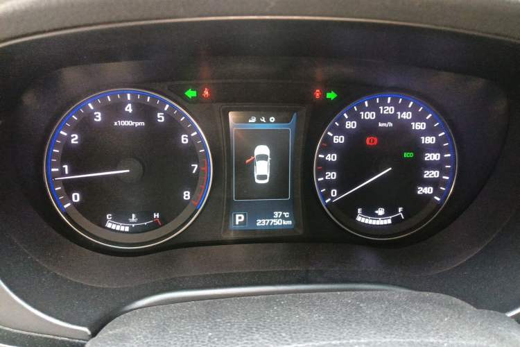 Used Hyundai Mistra 2016 1.8L Automatic Deluxe DLX Model Instrument Cluster
