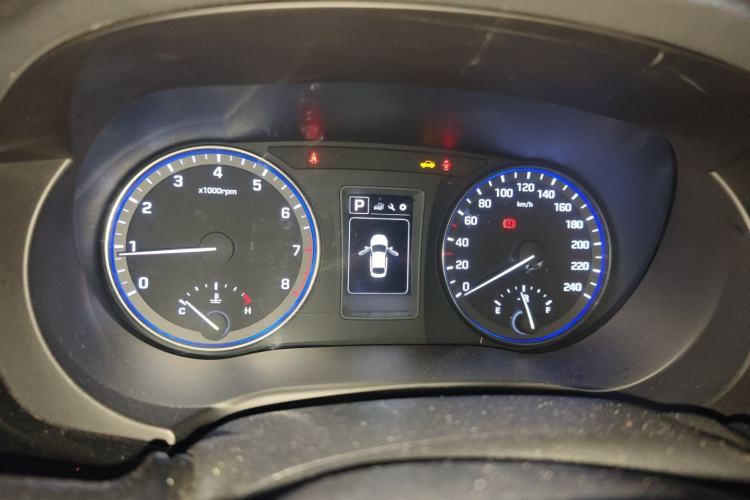 Used Hyundai Mistra 2016 1.8L Automatic Smart GLS Instrument Cluster