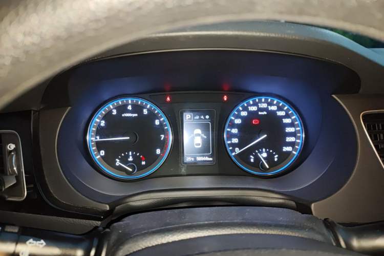 Used Hyundai Mistra 2016 1.8L Automatic Smart GLS Instrument Cluster