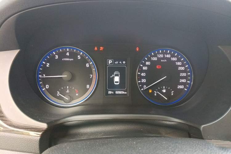 Used Hyundai Mistra 2016 1.6T Automatic Smart GLS Instrument Cluster