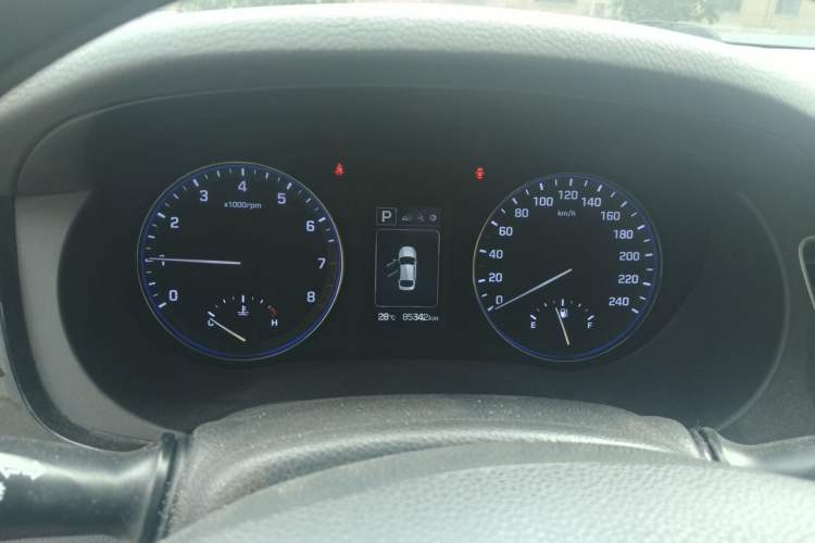 Used Hyundai Mistra 2016 1.8L Automatic Smart GLS Instrument Cluster