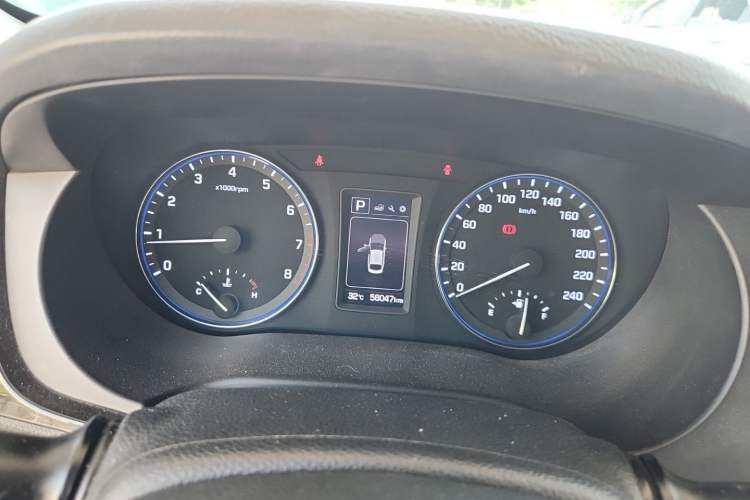 Used Hyundai Mistra 2016 1.8L Automatic Smart GLS Instrument Cluster