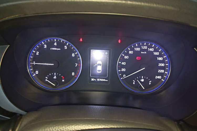 Used Hyundai Mistra 2016 1.8L Automatic Smart GLS Instrument Cluster