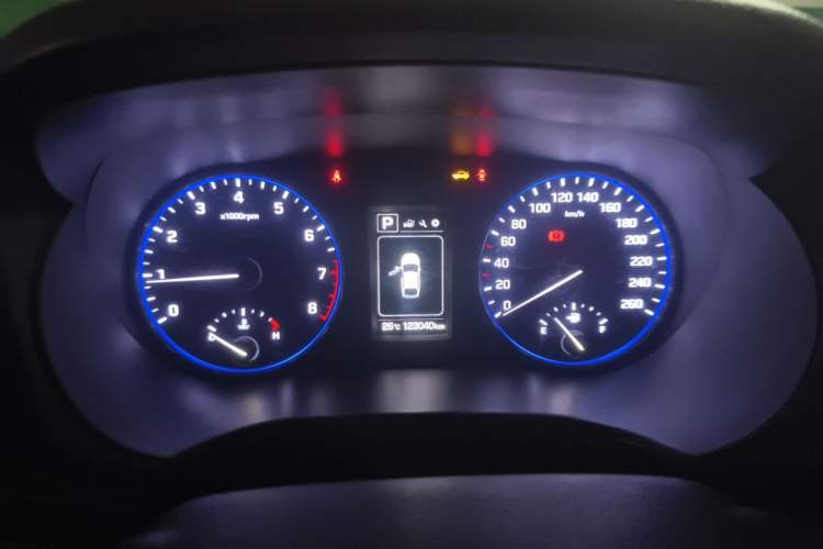 Used Hyundai Mistra 2016 1.6T Automatic Smart GLS Instrument Cluster