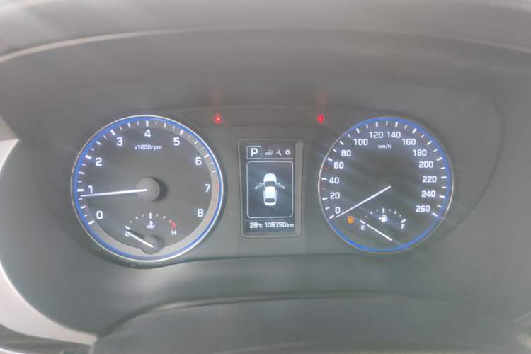 Used Hyundai Mistra 2016 1.6T Automatic Smart GLS Instrument Cluster