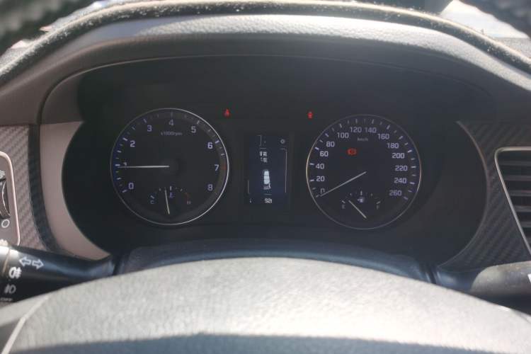 Used Hyundai Mistra 2016 1.6T Automatic Smart GLS Instrument Cluster