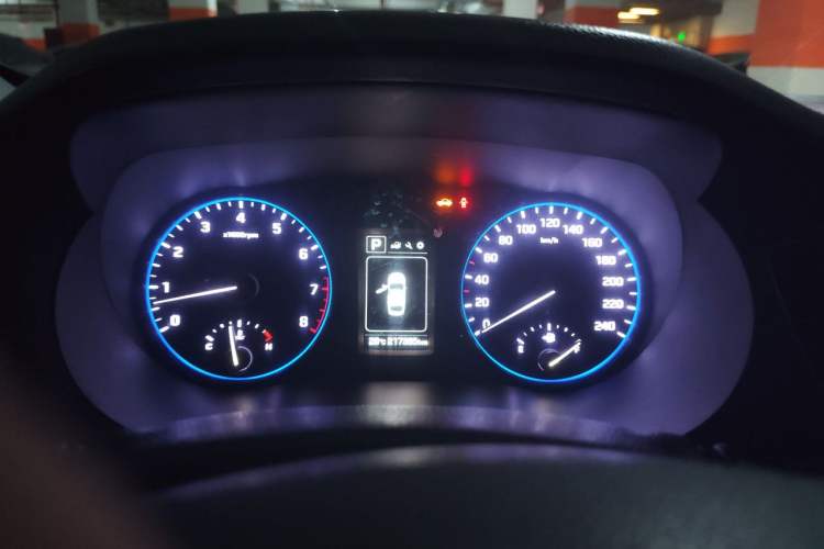 Used Hyundai Mistra 2016 1.8L Automatic Smart GLS Instrument Cluster