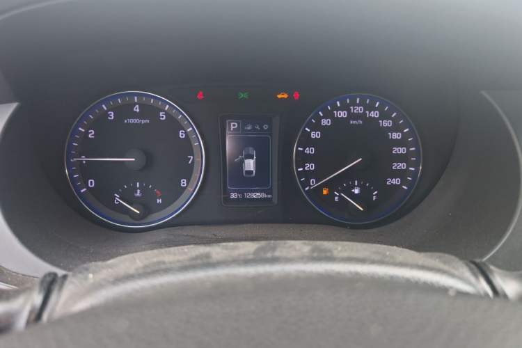 Used Hyundai Mistra 2016 1.8L Automatic Smart GLS Instrument Cluster