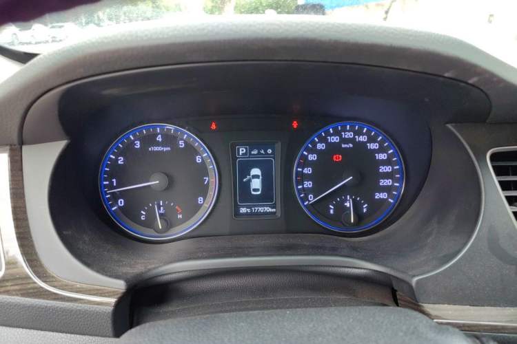 Used Hyundai Mistra 2016 1.8L Automatic Smart GLS Instrument Cluster