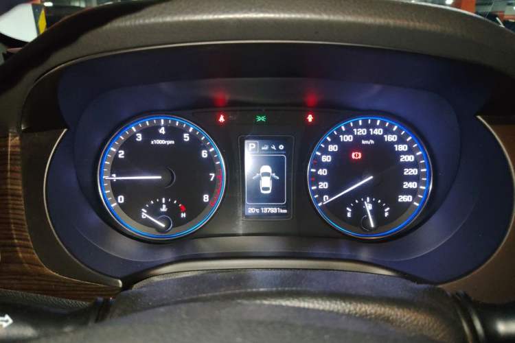 Used Hyundai Mistra 2016 1.6T Automatic Smart GLS Instrument Cluster
