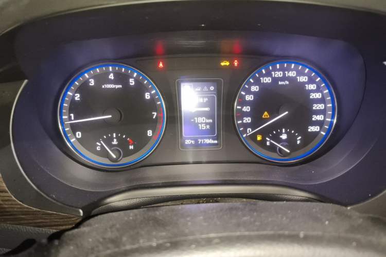 Used Hyundai Mistra 2016 1.6T Automatic Smart GLS Instrument Cluster