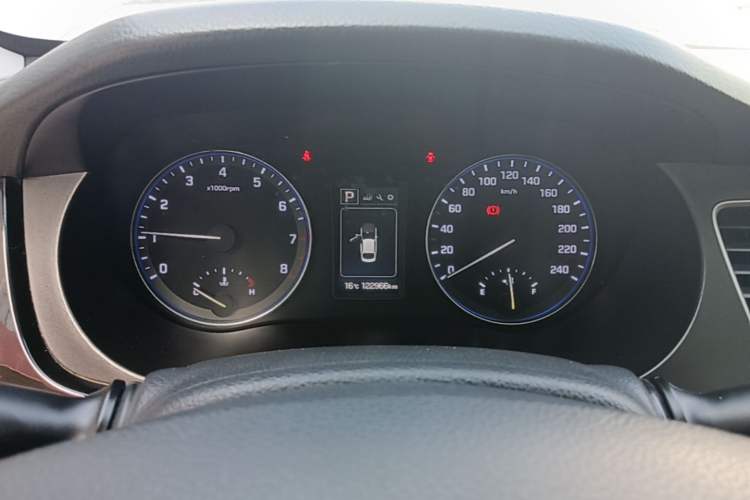 Used Hyundai Mistra 2016 1.8L Automatic Smart GLS Instrument Cluster
