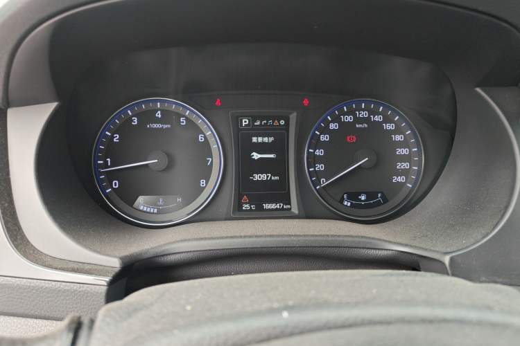Used Hyundai Mistra 2016 1.8L Automatic Deluxe DLX Model Instrument Cluster
