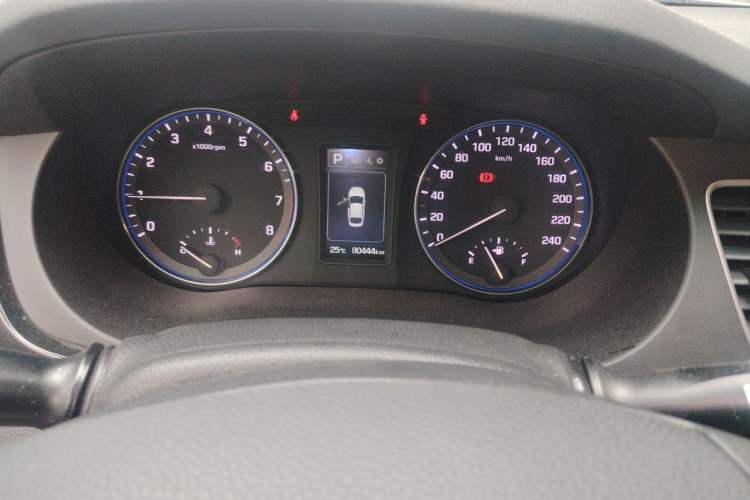 Used Hyundai Mistra 2016 1.8L Automatic Smart GLS Instrument Cluster