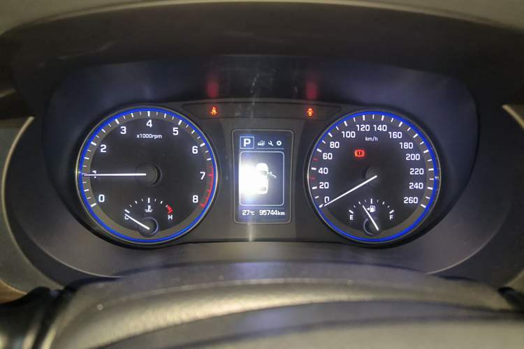 Used Hyundai Mistra 2016 1.6T Automatic Smart GLS Instrument Cluster