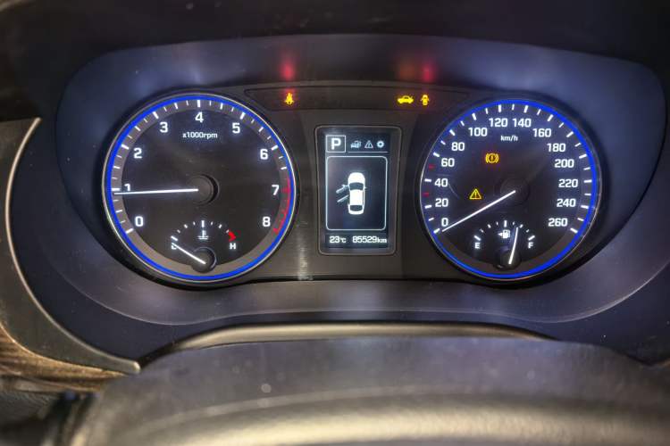 Used Hyundai Mistra 2016 1.6T Automatic Smart GLS Instrument Cluster