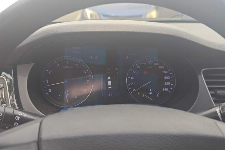 Used Hyundai Mistra 2016 1.8L Automatic Smart GLS Instrument Cluster