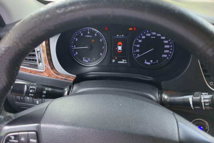 Used Hyundai Mistra 2016 1.8L Automatic Deluxe DLX Model Instrument Cluster