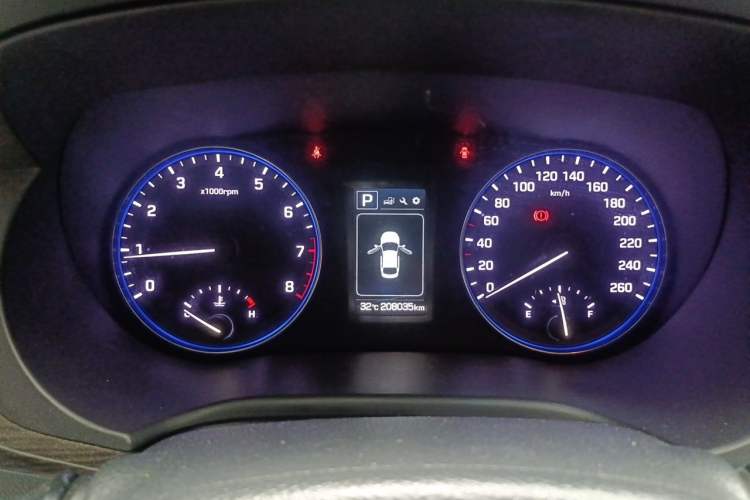 Used Hyundai Mistra 2016 1.6T Automatic Smart GLS Instrument Cluster