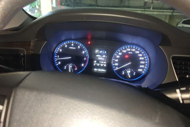Used Hyundai Mistra 2016 1.6T Automatic Smart GLS Instrument Cluster