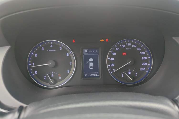 Used Hyundai Mistra 2016 1.8L Automatic Deluxe DLX Model Instrument Cluster