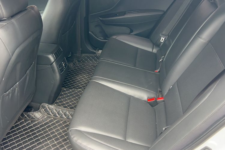 Used Hyundai Mistra 2016 1.8L Automatic Deluxe DLX Model Interior 2