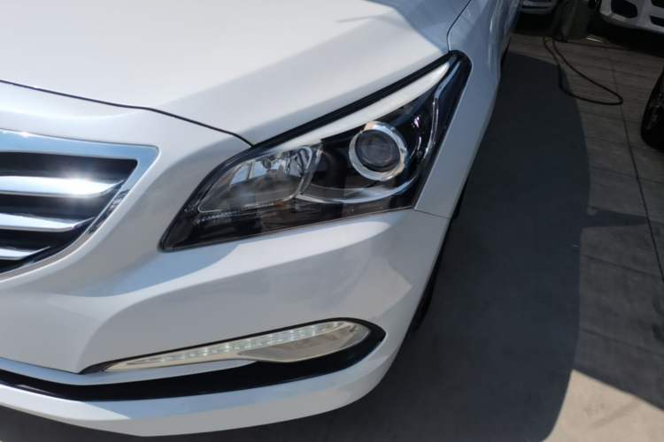 Used Hyundai Mistra 2016 1.8L Automatic Smart GLS Left Front Headlight