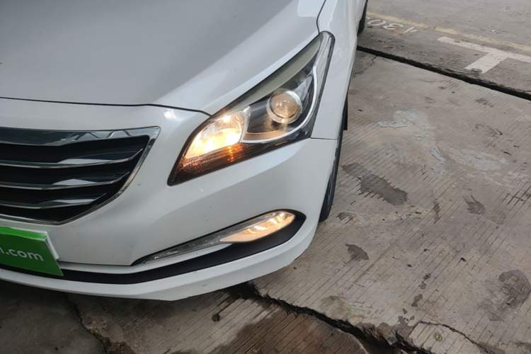 Used Hyundai Mistra 2016 1.8L Automatic Smart GLS Left Front Headlight