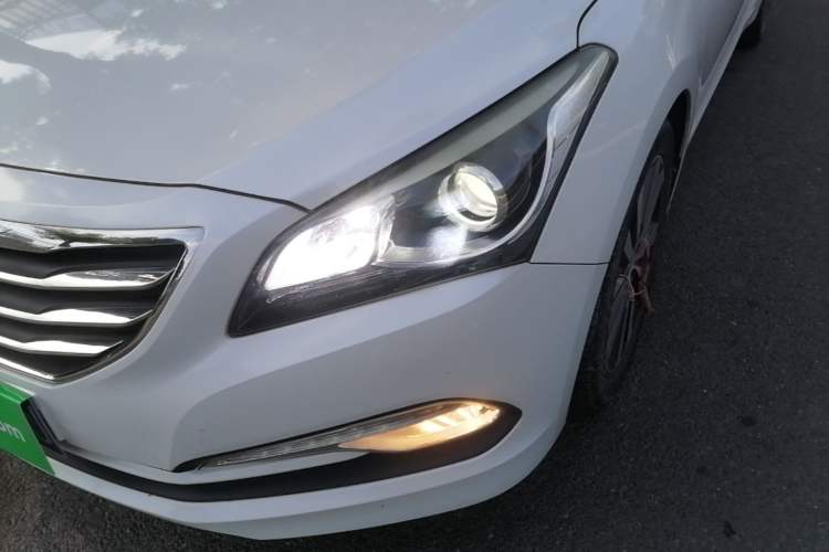 Used Hyundai Mistra 2016 1.8L Automatic Smart GLS Left Front Headlight