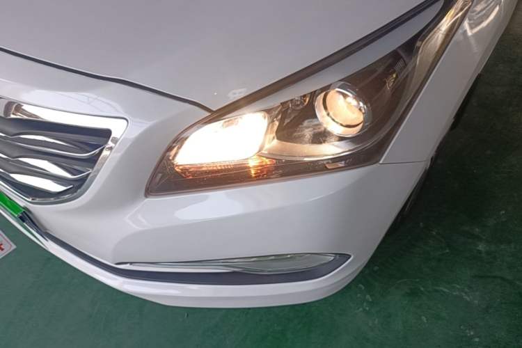 Used Hyundai Mistra 2016 1.8L Automatic Deluxe DLX Model Left Front Headlight