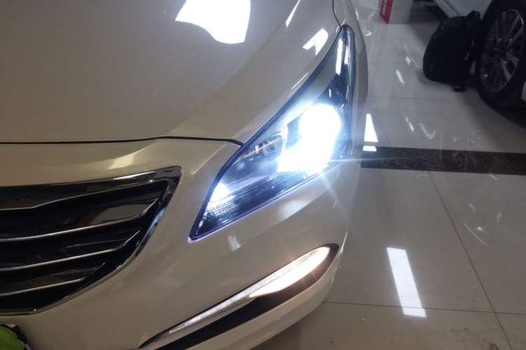 Used Hyundai Mistra 2016 1.8L Automatic Smart GLS Left Front Headlight